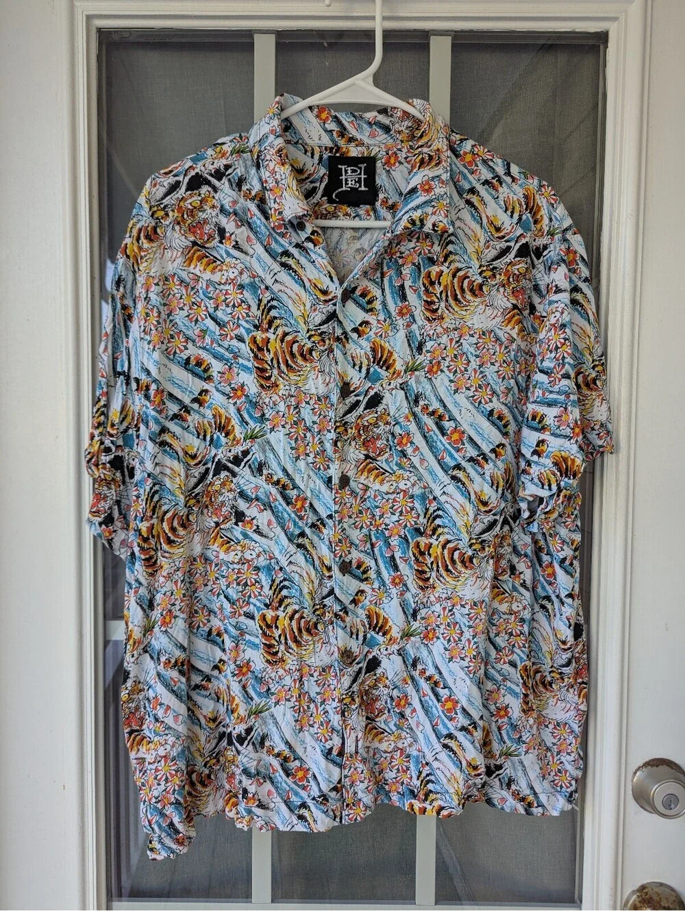 Vintage Ed Hardy All Over Print Button Up Shirt Floral Tiger Viscose Boxy Mens